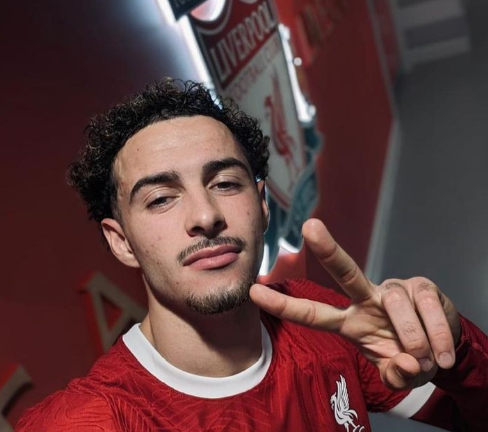 Liverpool star Curtis Jones reveals classy message from Jurgen Klopp after reaching landmark