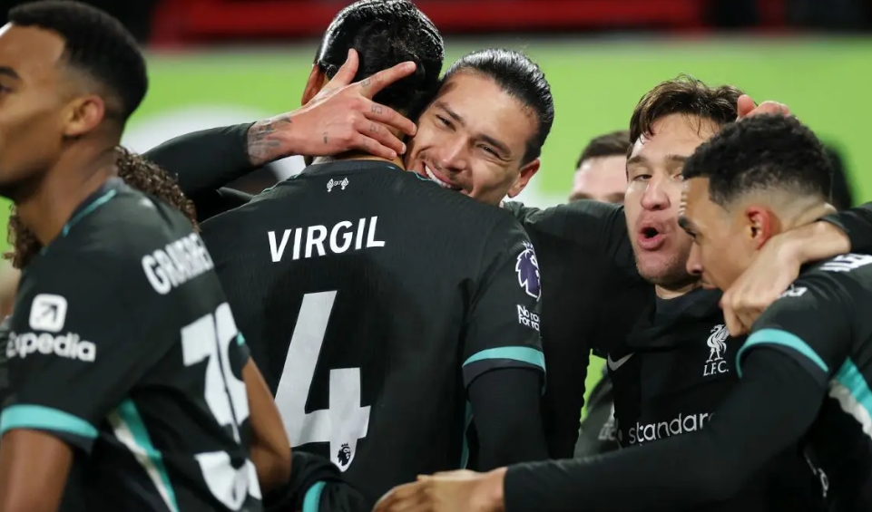 Never going anywhere” – Journalist issues game changing update on Liverpool star