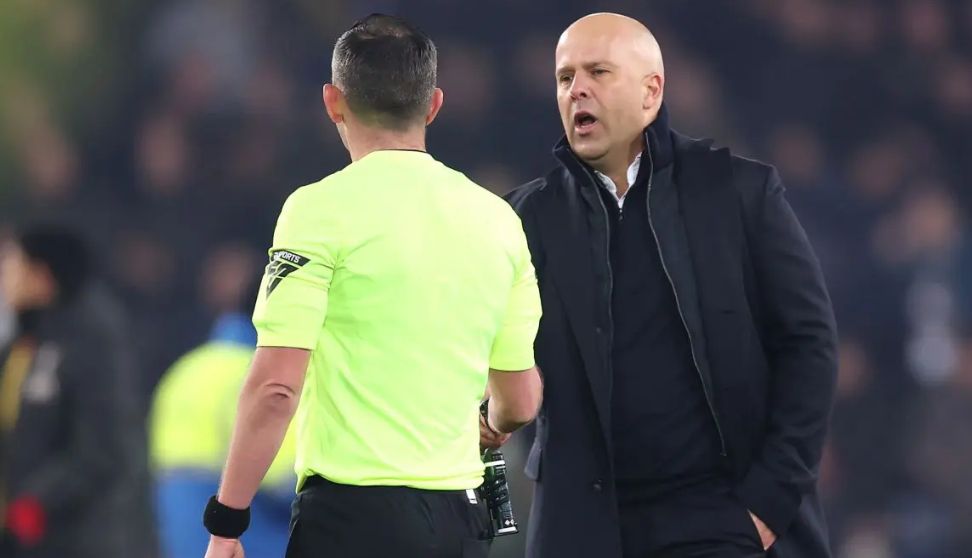 FA report uncovers what Slot and Hulshoff said to Michael Oliver after Merseyside derby – Sallahsport