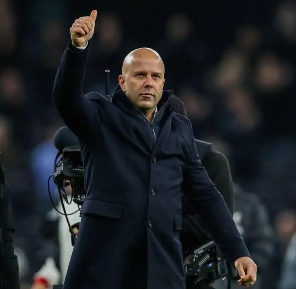 🚨🚨👀 Arne Slot Drops HUGE Hint: New Liverpool Signings Incoming! “We Might Add One or Two WEAPONS…”