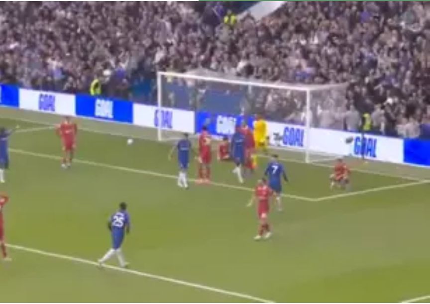 Liverpool fans claim player is ‘not LFC level’ as performances against Chelsea slammed – Sallahsport